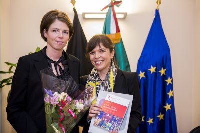 Annika Hampel