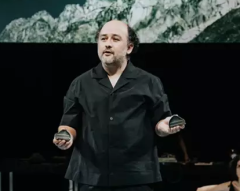 Txalo Toloza-Fernández